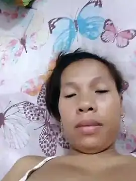 Snapshot of HotNaughtyGirl23 chatting on October 6, 2025, 1:52 pm HotNaughtyGirl23 online show from October 6, 2025, 1:52 pm