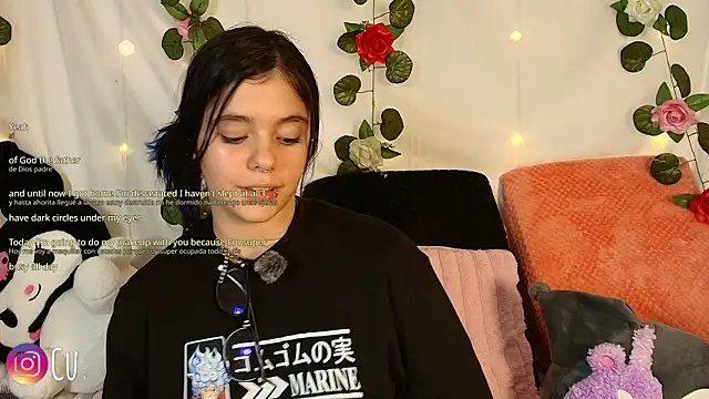 cutee andrea online show from April 10, 2026, 3:01 am