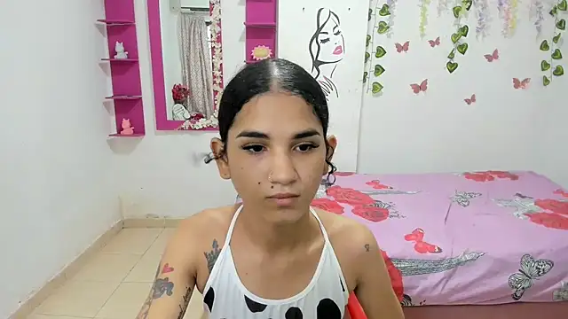 Snapshot of baby_rose03 chatting on November 24, 2025, 6:18 pm baby rose03 online show from November 24, 2025, 6:18 pm