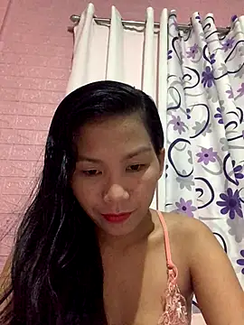 Snapshot of Cleo17 chatting on September 13, 2025, 12:27 pm Cleo17 online show from September 13, 2025, 12:27 pm