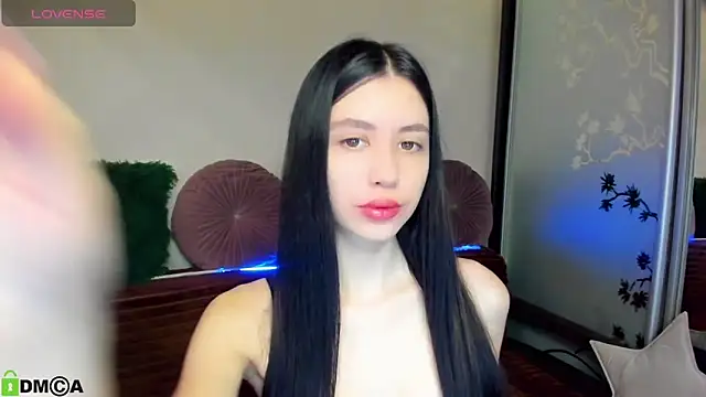 SelinLi online show from March 12, 2026, 8:31 am