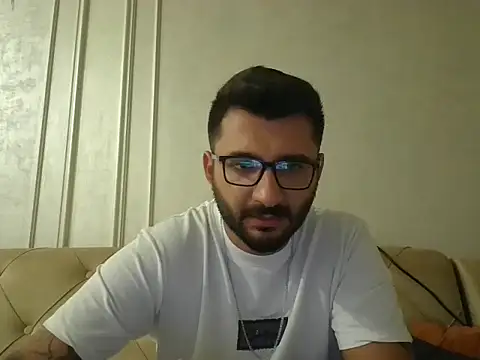 Snapshot of The_Oggy chatting on September 11, 2025, 8:09 pm The Oggy online show from September 11, 2025, 8:09 pm