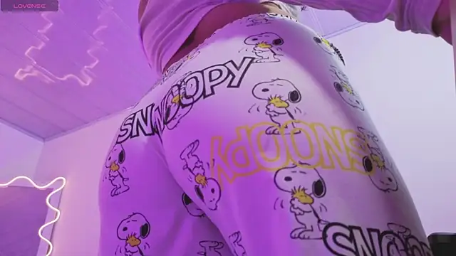 ZURY TAY online show from December 19, 2025, 11:39 am