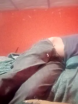 Snapshot of Hay-Viene-El-Huyy chatting on February 12, 2026, 12:05 am Hay-Viene-El-Huyy online show from February 12, 2026, 12:05 am