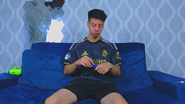 Twink sensationx online show from October 6, 2025, 1:19 pm