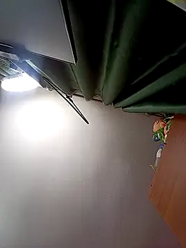 Lady 16 online show from October 25, 2025, 1:02 am