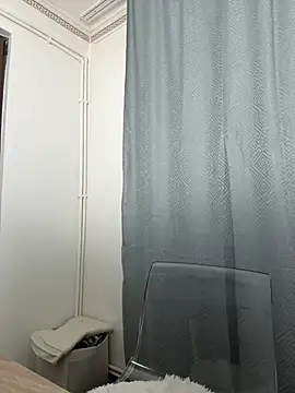 MiaKiittyy online show from February 26, 2026, 11:04 pm