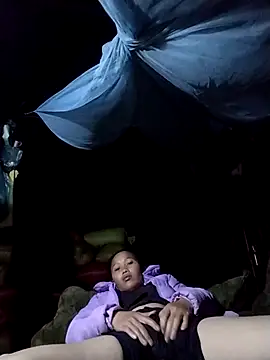 PhamPm70 online show from November 3, 2025, 12:17 pm