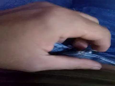 comobucetinhas online show from December 4, 2025, 9:34 pm