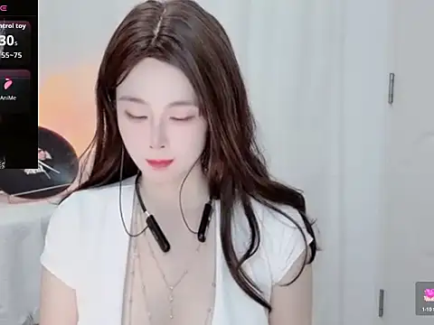 Snapshot of yiyi-zh chatting on July 18, 2026, 3:11 am yiyi-zh online show from July 18, 2026, 3:11 am