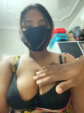 Saaay StripQueen online show from October 3, 2025, 8:17 pm