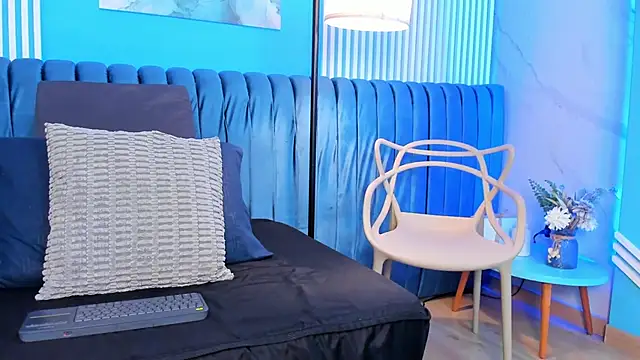 ariannaliss online show from January 9, 2026, 4:43 pm