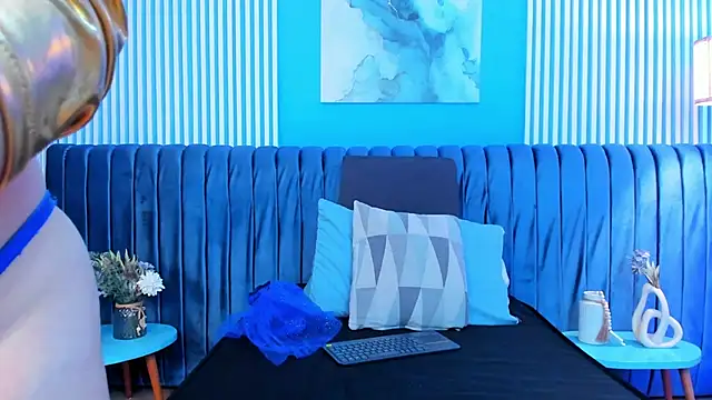 ariannaliss online show from January 14, 2026, 4:56 pm