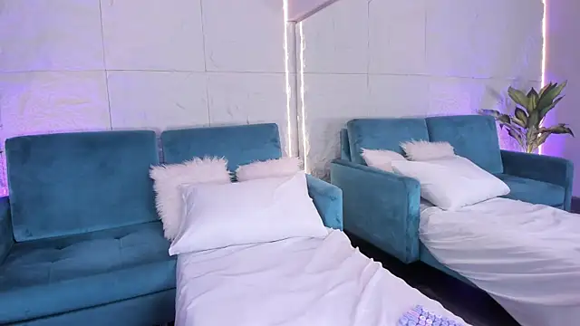 DulceGreem online show from February 25, 2026, 7:23 pm