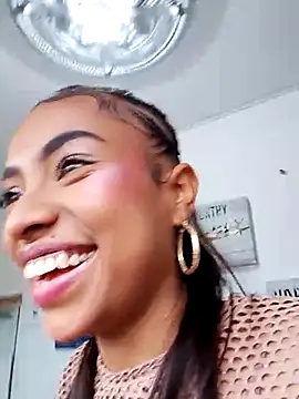Snapshot of keeyla_stone chatting on October 11, 2025, 8:51 pm keeyla stone online show from October 11, 2025, 8:51 pm
