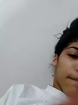 ZafiroAndFlynn online show from April 3, 2026, 1:58 am