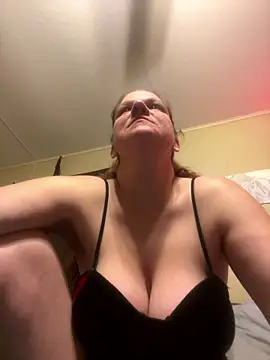 jessiialex143 online show from January 18, 2026, 7:56 am