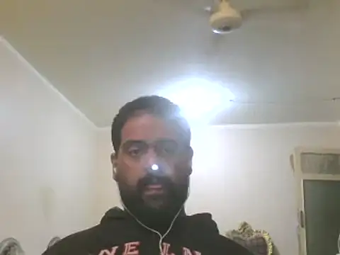 elpoop7305 online show from October 20, 2025, 11:32 am