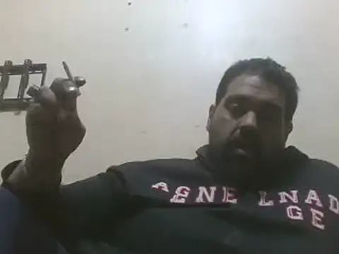 elpoop7305 online show from February 4, 2026, 10:04 pm