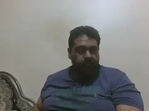 elpoop7305 online show from February 11, 2026, 9:42 pm