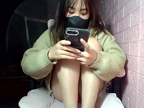 Snapshot of Seri202 chatting on December 14, 2025, 1:05 pm Seri202 online show from December 14, 2025, 1:05 pm