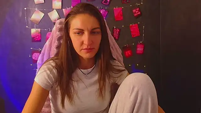 Aurora Loveu online show from October 19, 2025, 9:48 pm