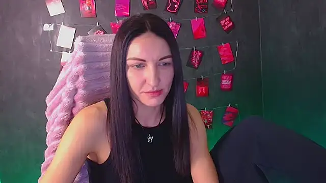 Aurora Loveu online show from January 7, 2026, 1:24 pm