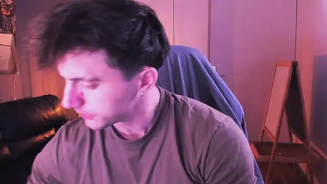 Snapshot of Oscar_Miller_ chatting on September 15, 2025, 9:26 pm Oscar Miller online show from September 15, 2025, 9:26 pm