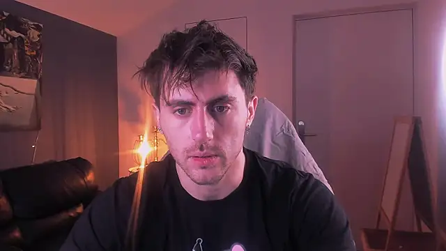 Snapshot of Oscar_Miller_ chatting on September 19, 2025, 9:26 pm Oscar Miller online show from September 19, 2025, 9:26 pm