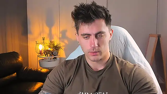 Snapshot of Oscar_Miller_ chatting on October 17, 2025, 8:55 pm Oscar Miller online show from October 17, 2025, 8:55 pm