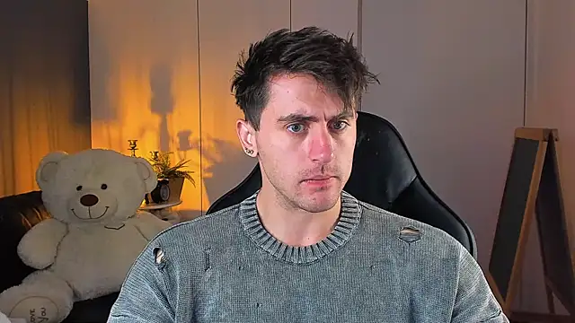 Snapshot of Oscar_Miller_ chatting on November 1, 2025, 9:06 pm Oscar Miller online show from November 1, 2025, 9:06 pm