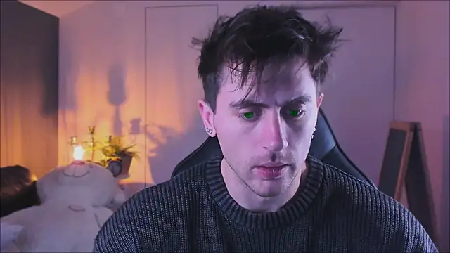 Snapshot of Oscar_Miller_ chatting on November 8, 2025, 8:40 pm Oscar Miller online show from November 8, 2025, 8:40 pm