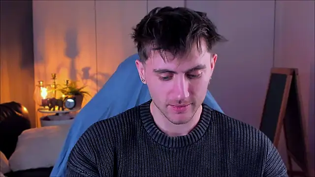 Snapshot of Oscar_Miller_ chatting on November 15, 2025, 9:11 pm Oscar Miller online show from November 15, 2025, 9:11 pm