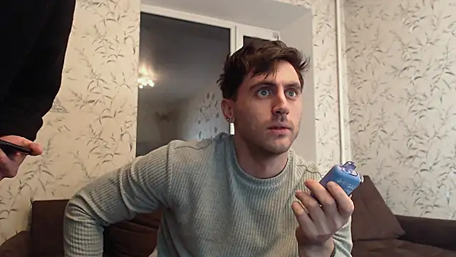 Snapshot of Oscar_Miller_ chatting on November 23, 2025, 10:09 pm Oscar Miller online show from November 23, 2025, 10:09 pm