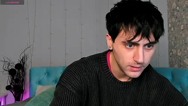 Snapshot of Oscar_Miller_ chatting on February 6, 2026, 9:07 pm Oscar Miller online show from February 6, 2026, 9:07 pm