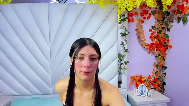  Luna Bennett online show from October 12, 2025, 2:16 pm