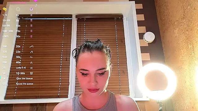 MaryOne   online show from November 23, 2025, 6:35 am