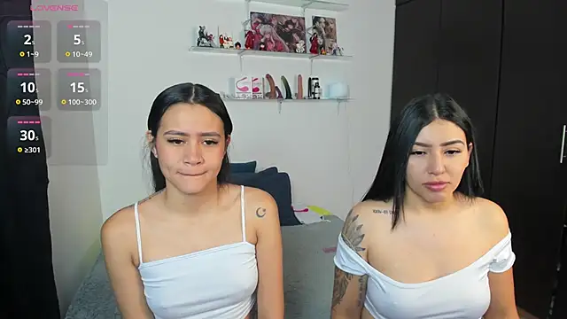 Snapshot of marianaandvalen chatting on November 5, 2025, 11:21 am marianaandvalen online show from November 5, 2025, 11:21 am