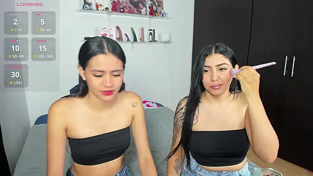 Snapshot of marianaandvalen chatting on November 12, 2025, 11:21 am marianaandvalen online show from November 12, 2025, 11:21 am