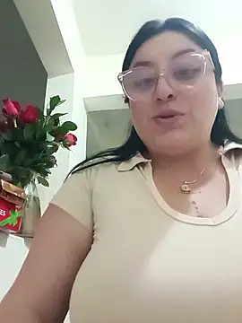 megan fox5 online show from December 3, 2025, 4:09 am