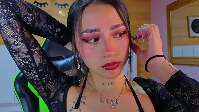 Snapshot of Abril_Velvet_a_ chatting on January 8, 2026, 12:40 pm Abril Velvet a online show from January 8, 2026, 12:40 pm