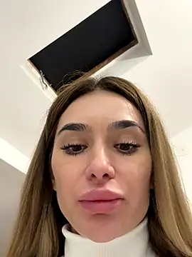 Snapshot of KaseyQuinn_ chatting on October 3, 2025, 5:21 pm KaseyQuinn  online show from October 3, 2025, 5:21 pm