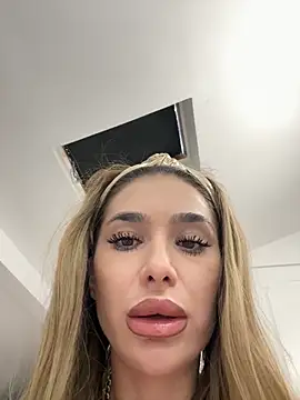 Snapshot of KaseyQuinn_ chatting on October 9, 2025, 6:00 am KaseyQuinn  online show from October 9, 2025, 6:00 am