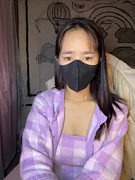 Snapshot of TiNa_04 chatting on November 22, 2025, 11:04 pm TiNa 04 online show from November 22, 2025, 11:04 pm