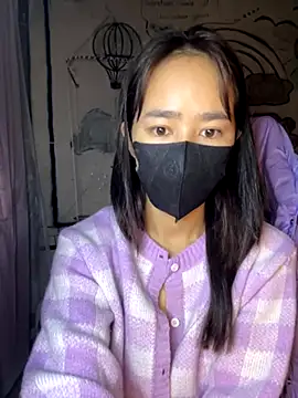 Snapshot of TiNa_04 chatting on November 26, 2025, 11:28 pm TiNa 04 online show from November 26, 2025, 11:28 pm