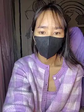 Snapshot of TiNa_04 chatting on November 29, 2025, 12:24 am TiNa 04 online show from November 29, 2025, 12:24 am