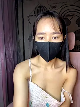 Snapshot of TiNa_04 chatting on December 4, 2025, 12:31 am TiNa 04 online show from December 4, 2025, 12:31 am