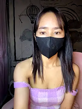 Snapshot of TiNa_04 chatting on December 14, 2025, 12:16 am TiNa 04 online show from December 14, 2025, 12:16 am