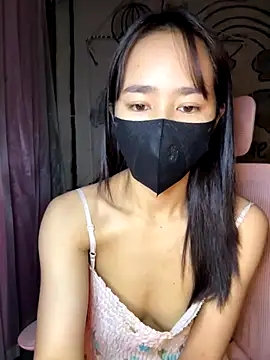 Snapshot of TiNa_04 chatting on December 14, 2025, 11:53 pm TiNa 04 online show from December 14, 2025, 11:53 pm