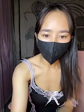 Snapshot of TiNa_04 chatting on December 17, 2025, 12:16 am TiNa 04 online show from December 17, 2025, 12:16 am